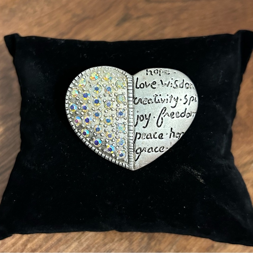 🟢 3/$25 🟢 Vintage AJMC Heart Pin Brooch with Rhinestones